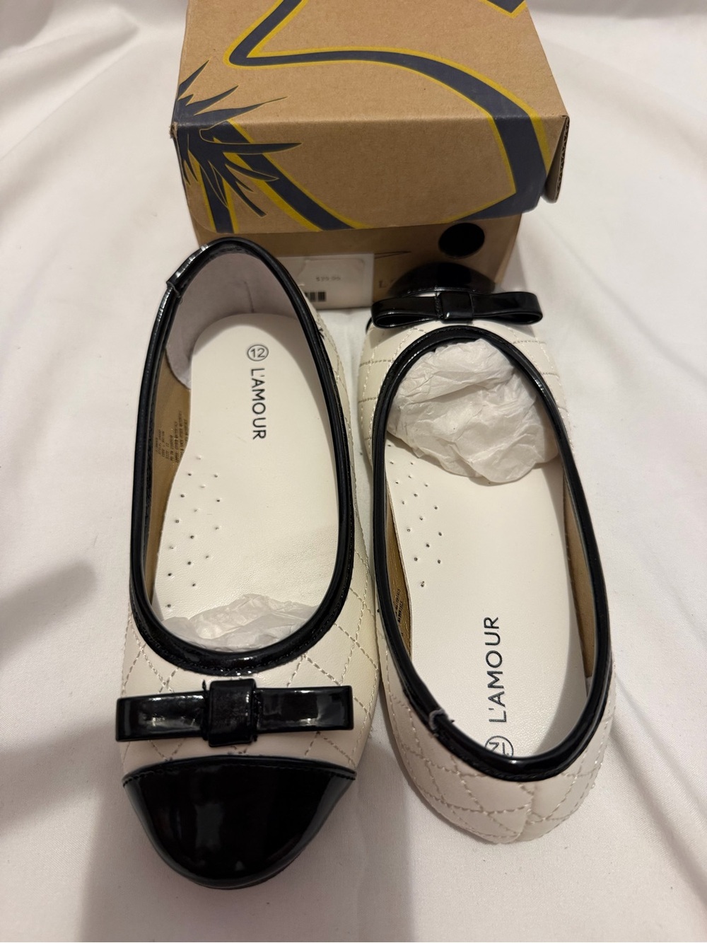 NWT L'Amour White Quilted Black Cap Toe Bow Ballet Flats Girls Size 12